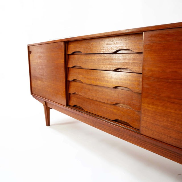 Brown Large Sideboard by Rosengren Hansen for Dyrlund, 1960s For Sale - Image 8 of 15
