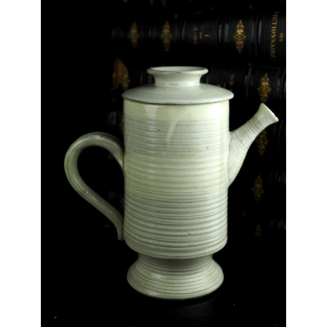 Ceramic Mid 20th Century Mid-Century Irish Scandinavian Kilroot Cream Stoneware Coffee Jug For Sale - Image 7 of 11