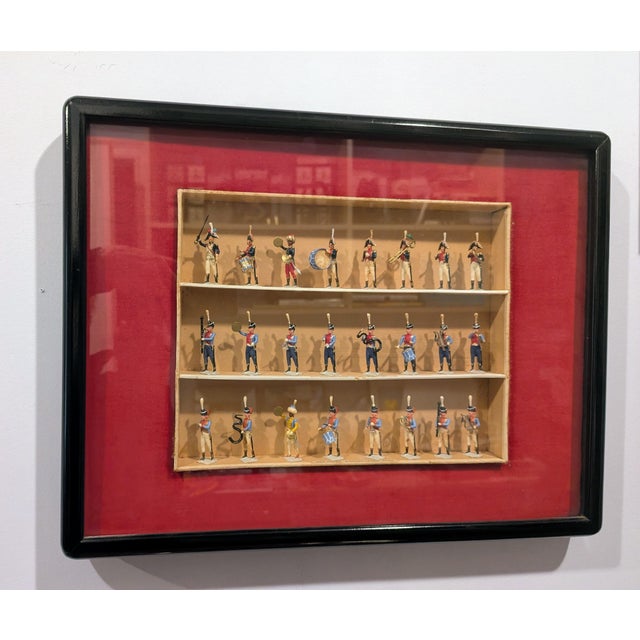French 1960s "Chasseur a Cheval", Old Guard Band From Spain, 18 Tin Soldiers Marching Band Figurines For Sale - Image 3 of 10