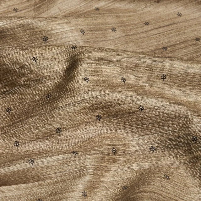 Contemporary SAMPLE - Schumacher Engelmann Silk Hand Print Fabric In Oatmeal For Sale - Image 3 of 3