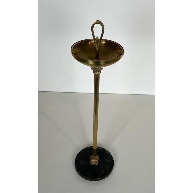 Neoclassical Neoclassical style bronze and brass ashtray on a circular black marble base For Sale - Image 3 of 12