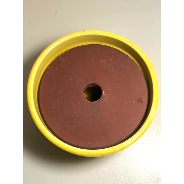 American McCoy Pottery 1940s - 1960s Medium “Yellow" Mid-Century Flowerpot and Saucer For Sale - Image 3 of 6
