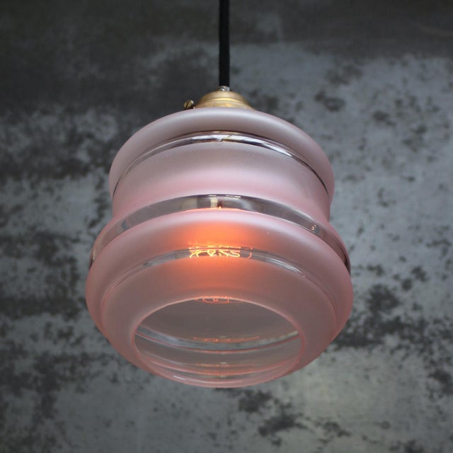 1950s French Reeded Pink Coloured Glass Pendant Lamp For Sale - Image 5 of 6