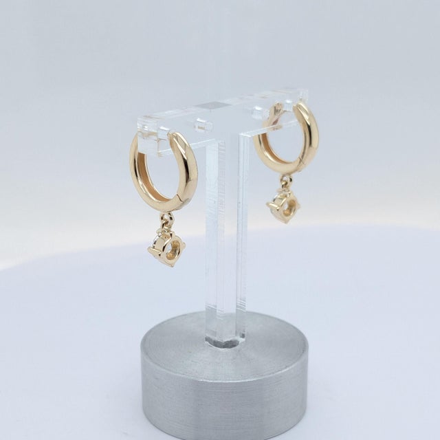 Stone Information - --------------------------------------------- Primary Stone(s): Diamond - Stone Grading: - Origin:...