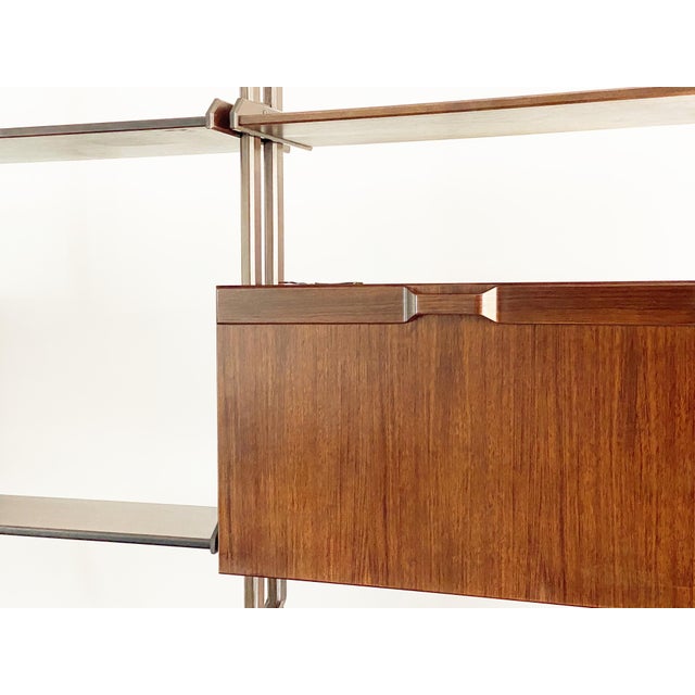 Mid-Century Italian Modern Free-Standing Bookshelf in Wood and Brass, 1960s For Sale - Image 17 of 18