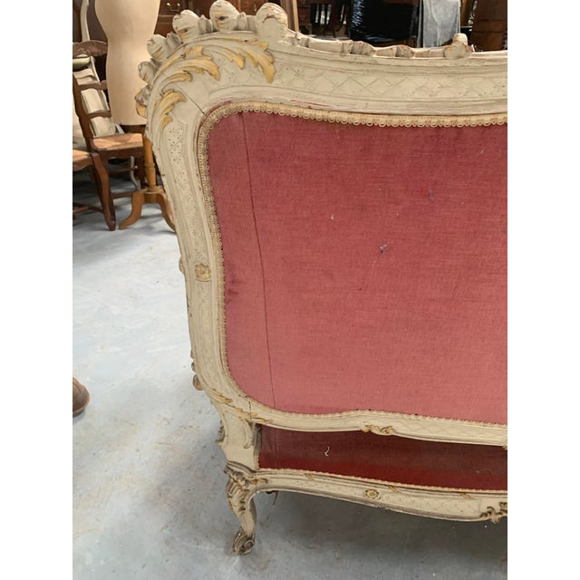 Louis XV Style Bench in Lacquered and Gilded Beechwood For Sale - Image 5 of 17
