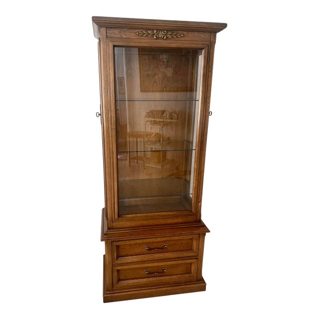 Mid 20th Century Permacraft Sanford Furniture Curio, Display, Bookcase, Etageres Cabinet Excellent Condition For Sale