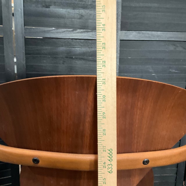 Mid-Century Modern Cherner Armchairs by Norman Cherner, Cherner Chair Company, 2005 (Pair) For Sale - Image 3 of 17