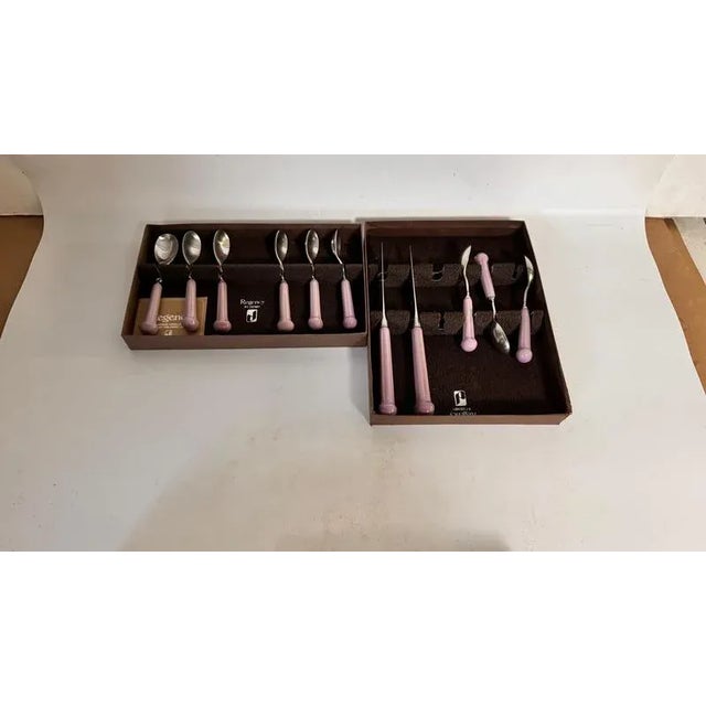 Cutlery in Metal and Bakelite Purple Color, France, 1970s, Set of 31 For Sale - Image 3 of 6