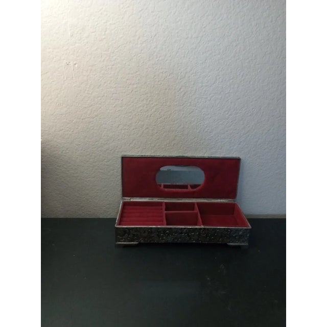 Arts & Crafts 1960s Godinger Silverplate Floral Scrollwork Dresser Jewelry Box For Sale - Image 3 of 7