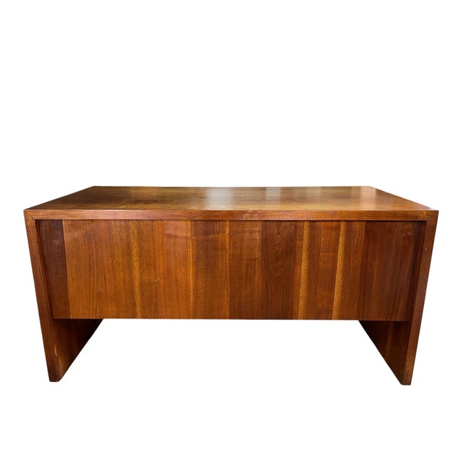 For sale is this nice vintage desk made by Dillingham