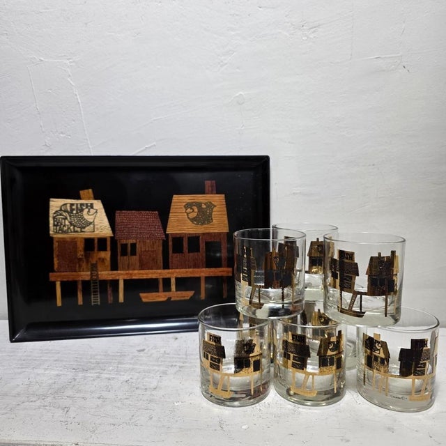 Mid-Century Modern Couroc Monterey Fish Rocks Glasses Set of 8 With Tray, Mid Century Barware For Sale - Image 3 of 18