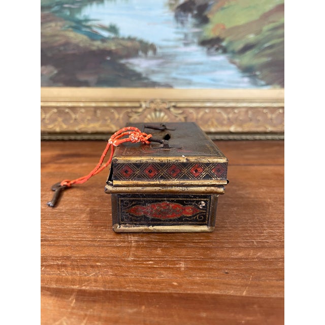 Late 19th Century Likely Antique Toleware Painted Tin Lock Box With Key, 19th Century For Sale - Image 5 of 10