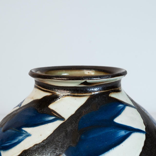 1920s Vase by the Kähler Workshop, 1920s For Sale - Image 5 of 8