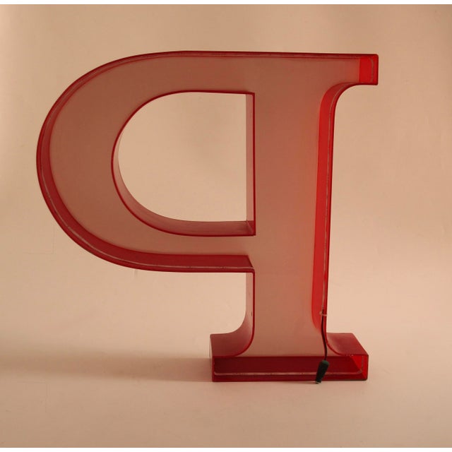 Plastic Large Mid-Century Modern Illuminated Letter P, 1970s For Sale - Image 7 of 9