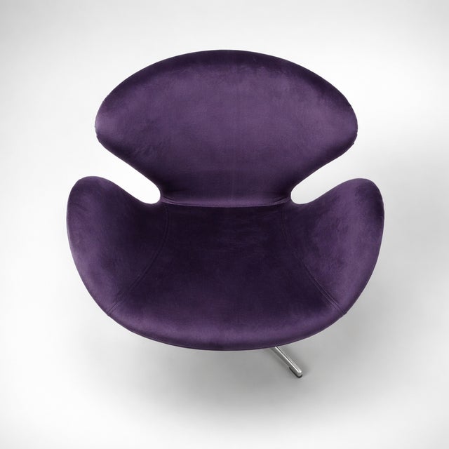 Mid-Century Purple Swivel Lounge Chair with Chrome Base, 1970s For Sale - Image 9 of 11