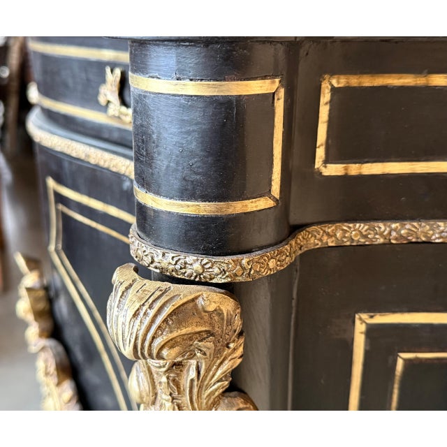 French 19th Century Napoleon III Period Cabinet with metal inlays For Sale - Image 10 of 18