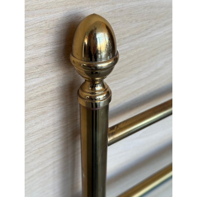 Pair of Early 20th Century Italian Bronze and Glass with Nightstands with Crest For Sale - Image 6 of 18