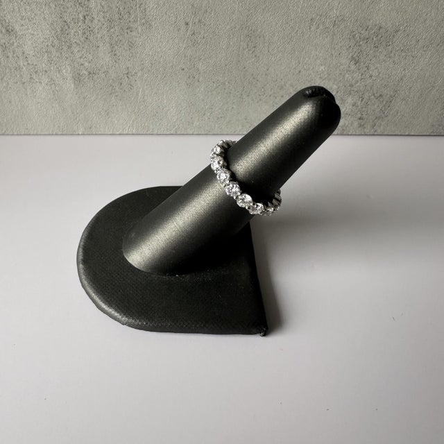 Contemporary Beautiful Natural Diamond Eternity Ring in 14kt White Gold, Size 6, 2.8ctw For Sale - Image 3 of 5