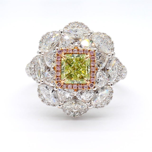 Gia Certified 3.74 Carat Green-Yellow Diamond Ring in 18k Gold For Sale - Image 9 of 9