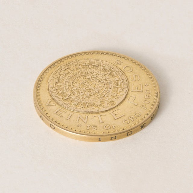 Early 20th Century 24k Pure Gold Mexico 1919 20 Pesos Aztec Calendar Coin For Sale In Los Angeles - Image 6 of 7