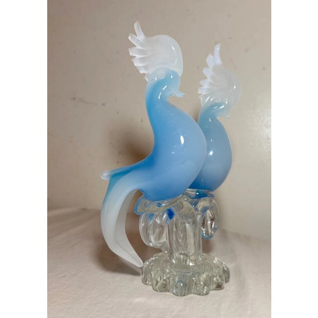 This vintage hand-blown Italian Murano opaline glass cockatoo sculpture is a unique and beautifully crafted piece of art....