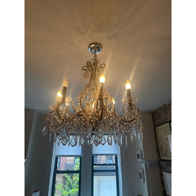 Italian 1950s Venetian Style Chandelier For Sale - Image 3 of 8