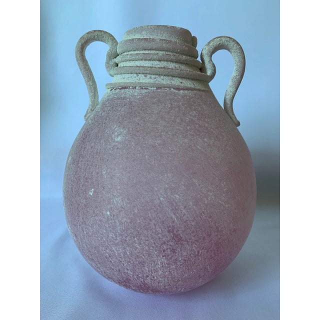 Neoclassical 1990s Murano Rose Scavo Glass Vase Styled After Ancient Roman Vessel For Sale - Image 3 of 7