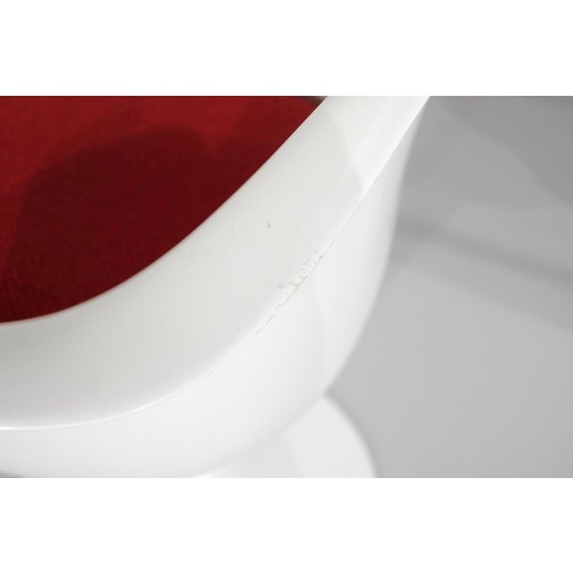 Red Tulip Model Chairs by Eero Saarinen for Knoll, 1980s, Set of 4 For Sale - Image 8 of 17