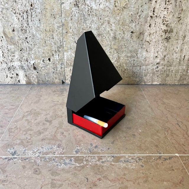 1980s Vintage Ashtray in Metal, 1980s For Sale - Image 5 of 5