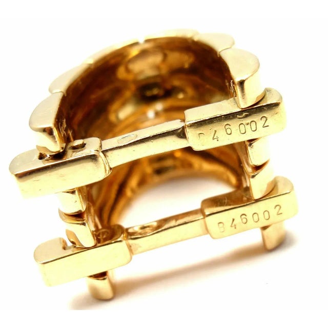Metal Cartier Panthere Maillon 18k Yellow Gold Stirrup Cufflinks For Sale - Image 7 of 11