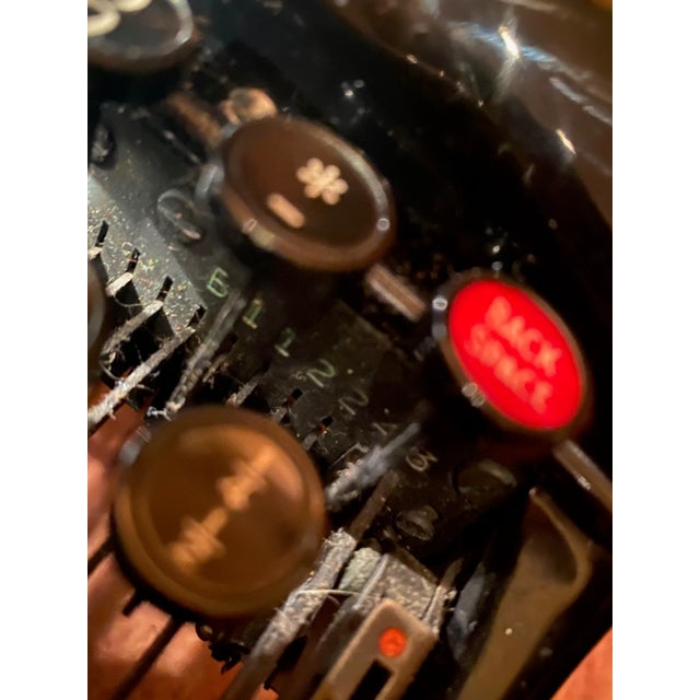 Vintage 1941 Original Remington Rand Streamliner Black Typewriter with Red Keys, Carrying Case, Serial Number For Sale - Image 12 of 12