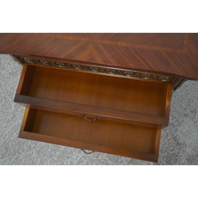 1980s Pair of Vintage Louis XV Style Marquetry Side Tables Nightstands For Sale - Image 5 of 17