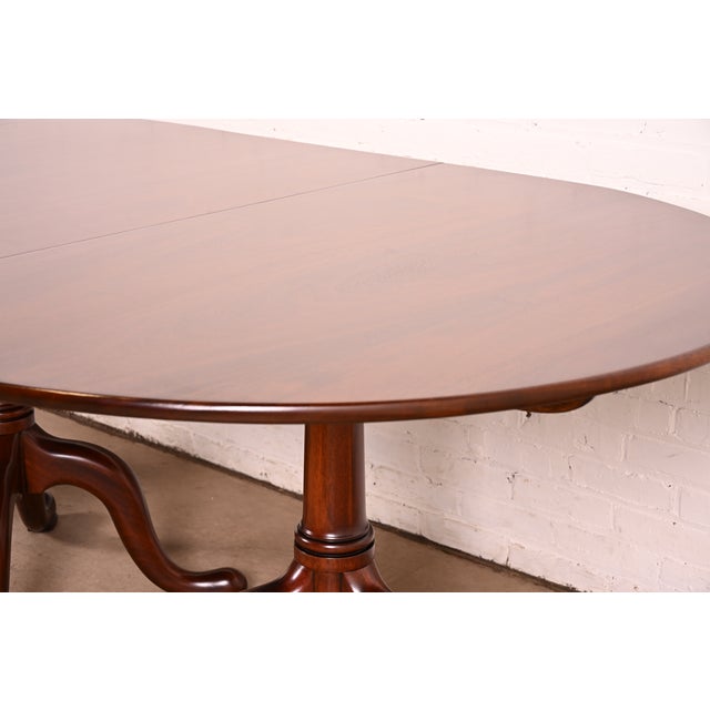 Henkel Harris Georgian Solid Mahogany Monumental Triple Pedestal Extension Dining Table, Newly Refinished For Sale - Image 9 of 13