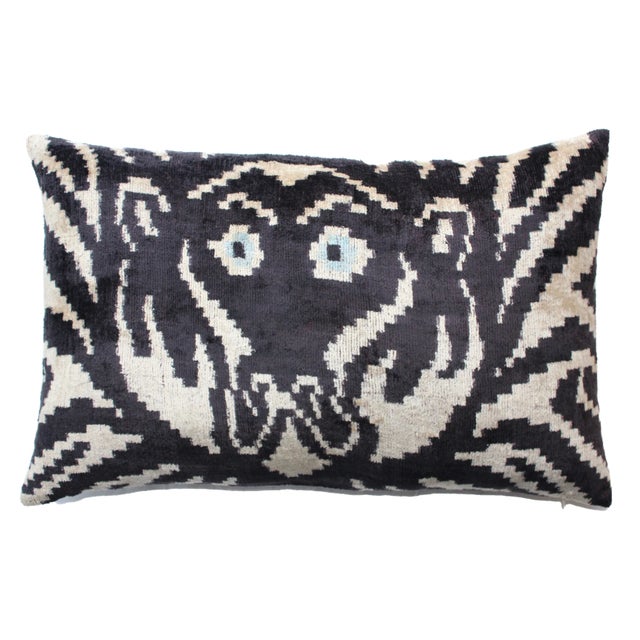 Contemporary Silk Velvet Ikat Pillow Cover Bohemian Pillow For Sale - Image 10 of 10