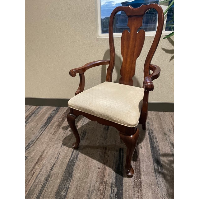 Late 20th Century Vintage Universal Furniture Ltd. Mahogany Queen Anne Armchair | Chippendale Inspired Accent Chair For Sale - Image 11 of 12