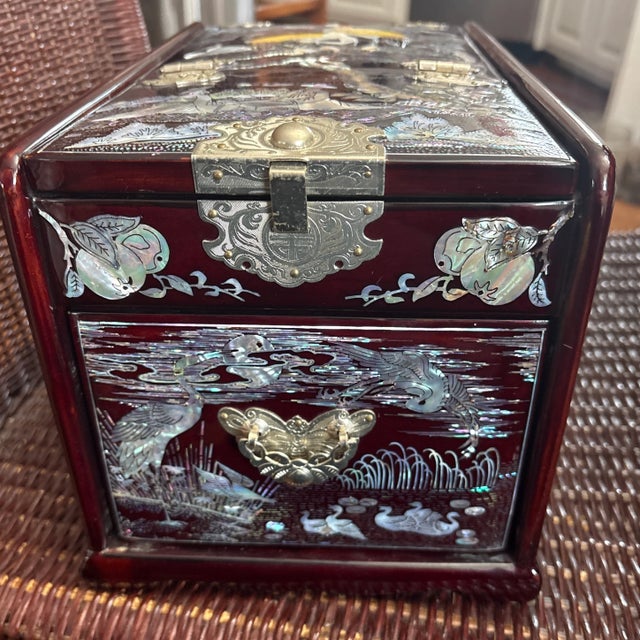 Najeonchilgi Inlaid Mother of Pearl and Abalone Large Lacquered Jewelry Box with Mirror, traditional Korean handicraft...