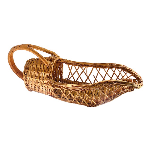 Vintage Hand Woven Wicker Wine Bottle Caddy Holder For Sale