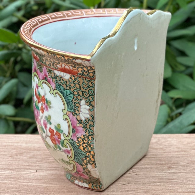 Chinoiserie Vintage Chinese Porcelain Wall Pocket With Fretwork Birds & Flowers For Sale - Image 3 of 12