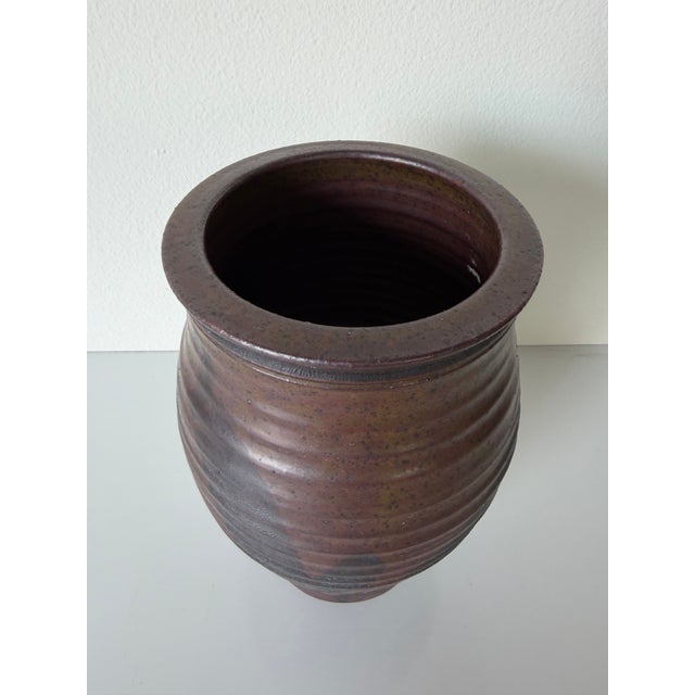 Mid-Century Modern 1977 Vintage Organic Studio Pottery Vase – Hand-Thrown Earth Tone Stoneware Vessel, Signed For Sale - Image 3 of 11