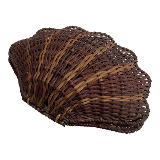 Vintage Woven Clam Shell Catchall For Sale