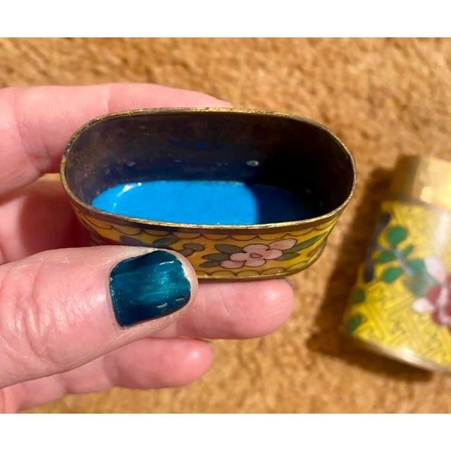 Canary Yellow Early 1900s Antique Chinese Cloisonne Snuff Box For Sale - Image 8 of 11