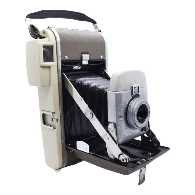 Mid Century Modern Heavy Duty Polaroid Land Camera Model 80 Highlander Bellows Instant Camera For Sale