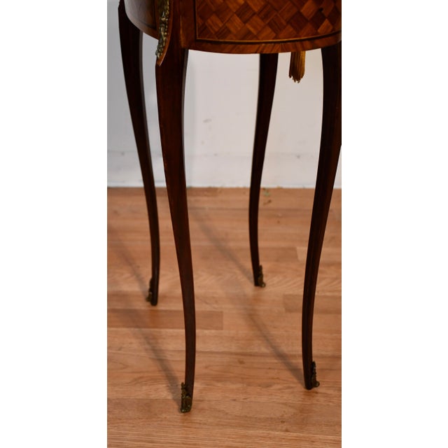1900s Antique French Louis XV Walnut & Satinwood Inlay Side / End Table France For Sale - Image 10 of 17