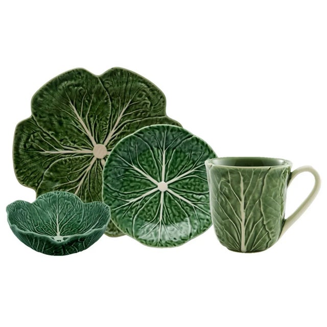 Bordallo Pinheiro Cabbage 16-Piece Dinnerware Set with Mug in Green, Service for Four For Sale - Image 13 of 13