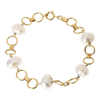 Bracelet in 19.2 Karat Gold with Pearls For Sale