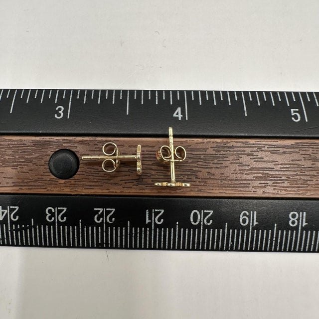 Early 21st Century Enamel Crown Studs in 14kt Yellow Gold – Pink and White Enamel, 5.75mm Height, A Pair For Sale - Image 5 of 5