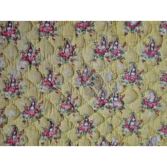 French Quilt in Yellow Cotton Fabric, 1890s For Sale - Image 5 of 12