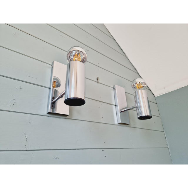 Tubular Wall Lights in Chrome Metal, 1970s, Set of 2 For Sale - Image 3 of 17