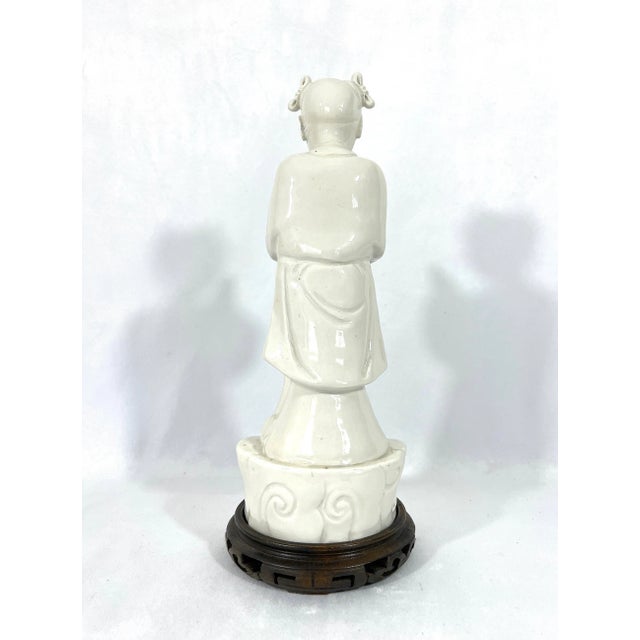 Vintage White Blanc De Chine Porcelain Figurine of a Young Chinese Girl on Carved Wood Stand For Sale - Image 4 of 7